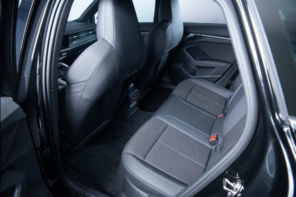 Audi A3 Sportback 35 TFSI 150pk Automaat S edition 2x S-Line | Virtual Cockpit | Winterbandenset | sportstuur | Parkeersensor voor en ac