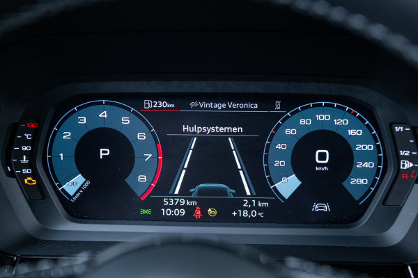 Audi A3 Sportback 35 TFSI S edition 150 pk Automaat | Panoramadak | Winterbandenset | Navigatie via App | Autom. airco | Achtuiterijcame