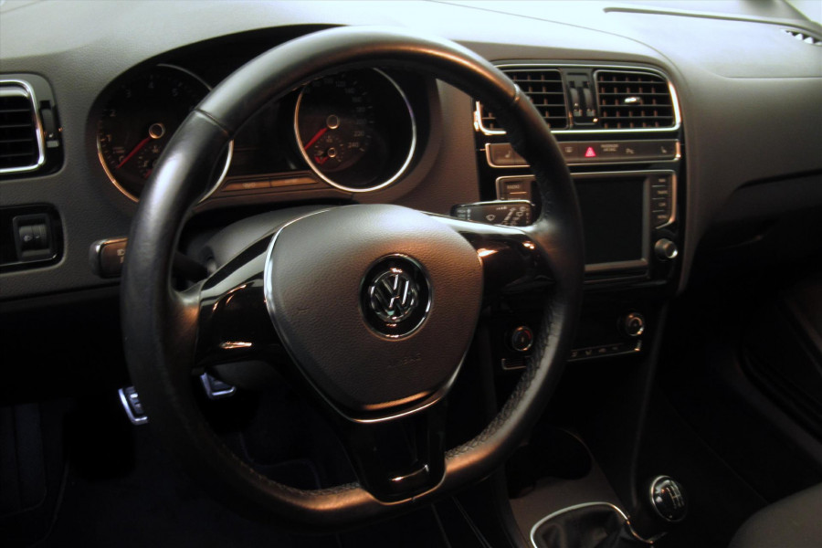 Volkswagen Polo 1.0 MPI 5D BMT Sound Comfortline Business R Navigatie