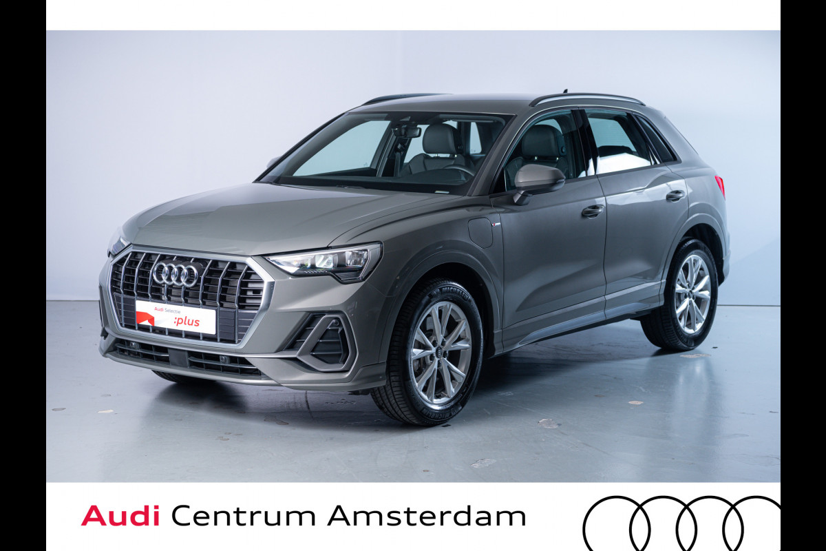 Audi Q3 45 TFSI e S edition 245PK (S-Tronic) | Winterbandenset | Navigatie | Adaptive cruise | PDC V+A |