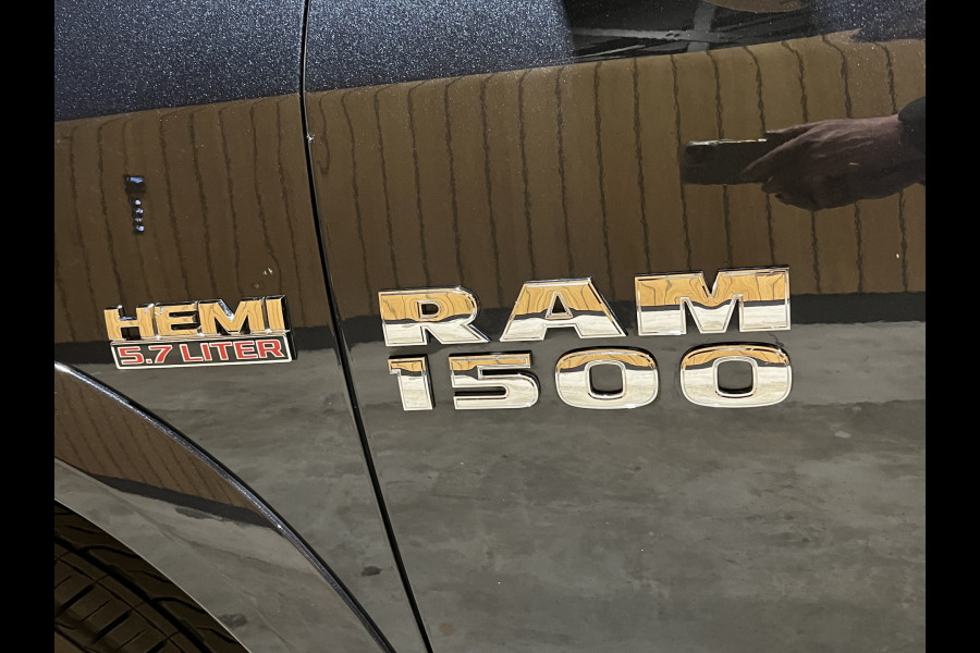 Dodge Ram 1500 5.7 V8 4x4 Crew Cab Laramie