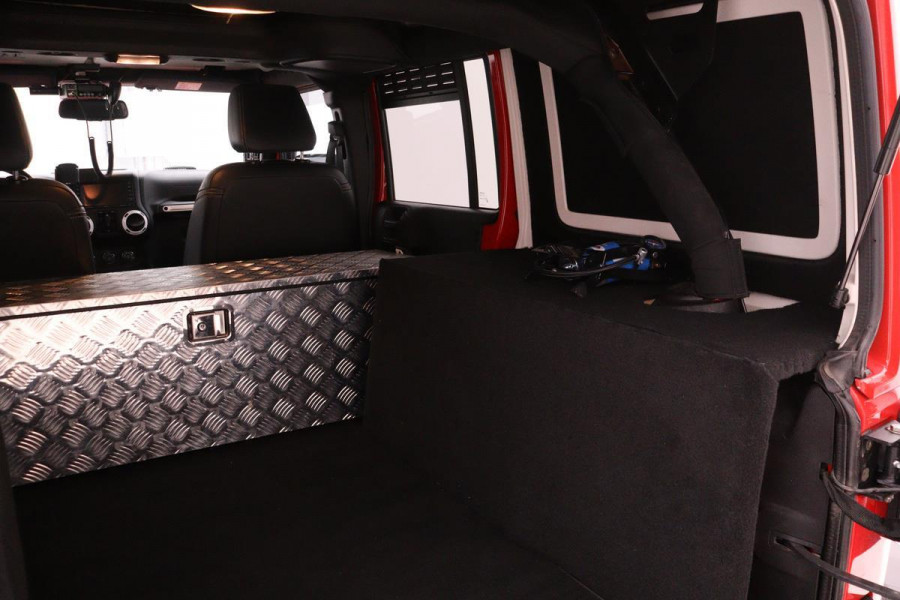Jeep Wrangler 2.8 CRD Rubicon Unlimited | Expeditie klaargemaakt | Navigatie | Stoelverwarming | Half leder | Climate control