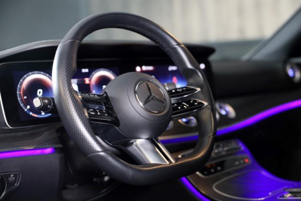 Mercedes-Benz E-Klasse 200 Coupe AMG Line / AUT / Wide Beam / Burmester / Camera / Navi / Ecc / Cruise Control / Led / 20 Inch