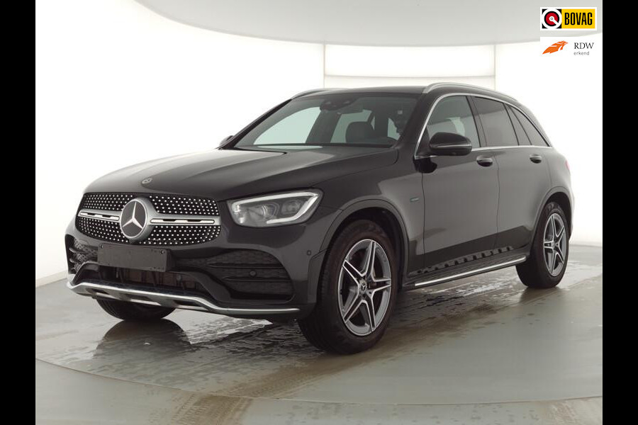 Mercedes-Benz GLC 300e 4MATIC AMG / Luchtvering / Digital Cockpit / Pano / ACC / Burmester / Memory / Head Up / MBUX / Led