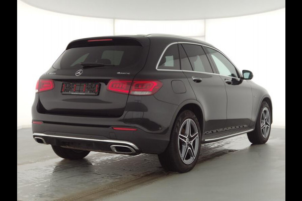 Mercedes-Benz GLC 300e 4MATIC AMG / Luchtvering / Digital Cockpit / Pano / ACC / Burmester / Memory / Head Up / MBUX / Led