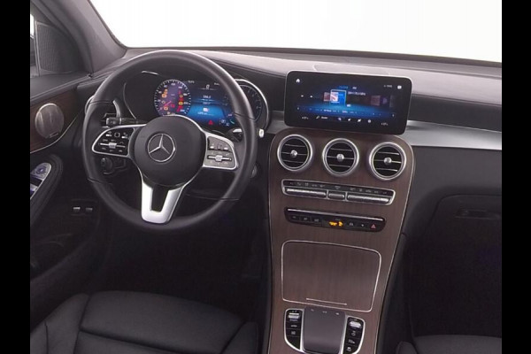 Mercedes-Benz GLC 300e 4MATIC AMG / Luchtvering / Digital Cockpit / Pano / ACC / Burmester / Memory / Head Up / MBUX / Led