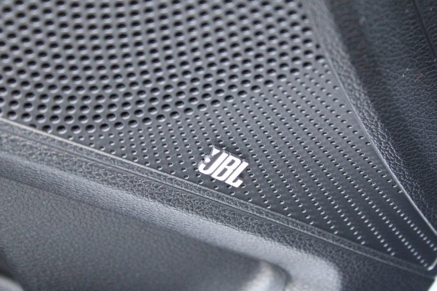 Kia Ceed 1.5 T-GDi GT-PlusLine | JBL | Elek. stoelen + geheugen | Stoel-/stuurverwarming | LED | Schuif-/kanteldak