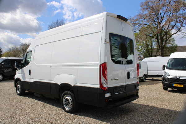 Iveco Daily 35S14N 3.0 136PK CNG L3H3 Airco