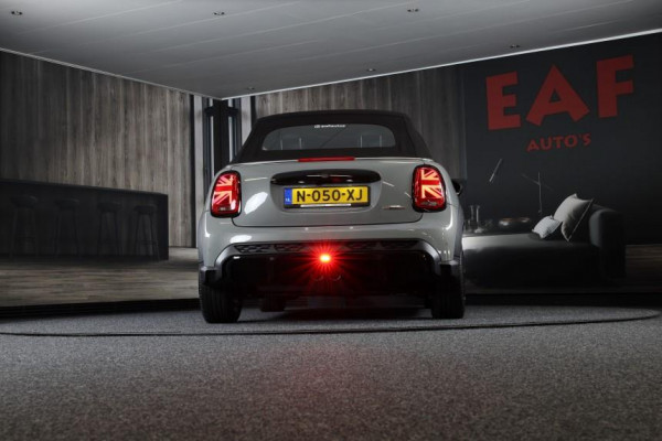 MINI Cabrio 2.0 John Cooper Works / NIEUWE MODEL / Aut / Digitaal Cockpit / ACC / Head Up / HK / Camera / Led / Pdc / 18 Inch