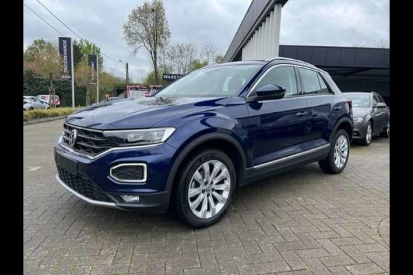 Volkswagen T-Roc 1.5 TSI Style / Digitaal dashboard / Navigatie