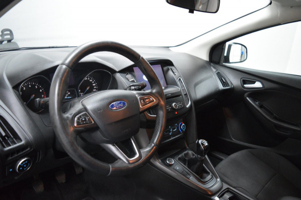 Ford FOCUS Wagon 1.0 Airco | Navi | PDC | Trekhaak MOTOR DEFECT!