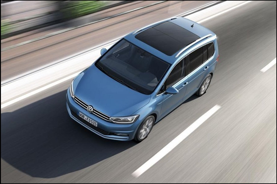 Volkswagen Touran Highline 1.5 TSI 150 pk DSG 7p NIEUW