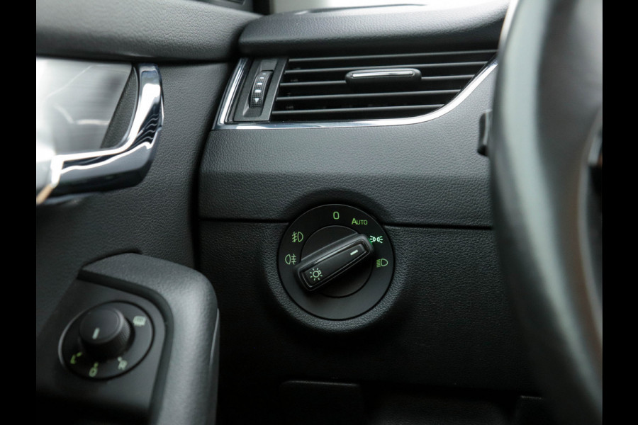 Škoda Octavia 1.0 TSI Greentech Ambition Business Aut. *NAVI-FULLMAP | ECC | PDC | CRUISE  | AMUNDSEN-AUDIO*