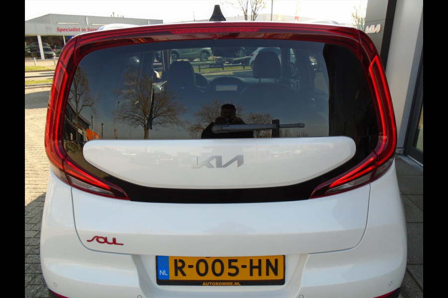 Kia e-Soul 64kWh 204pk Aut DynamicPlusLine (valt in subsidie regeling)