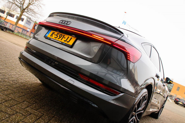 Audi e-tron Sportback 55 Quattro S Edition Pro Line S S-Line 408pk! 8%|1e|NL|DLR|Panoramadak|Virtual Cockpit|Luchtvering|B&O|Black