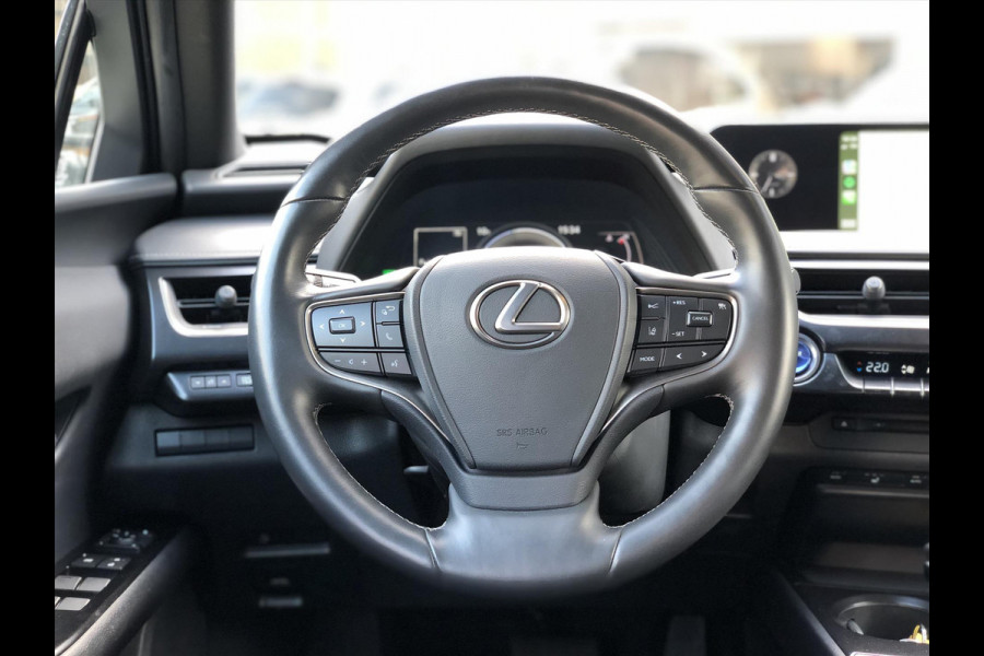 Lexus UX 250h Preference Line | Dodehoekherkenning, Apple CarPlay/Android Auto, 18inch, Keyless, Stoel + Stuurverwarming