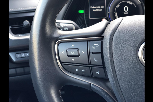 Lexus UX 250h Preference Line | Dodehoekherkenning, Apple CarPlay/Android Auto, 18inch, Keyless, Stoel + Stuurverwarming