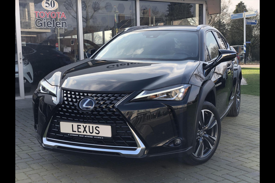 Lexus UX 250h Preference Line | Dodehoekherkenning, Apple CarPlay/Android Auto, 18inch, Keyless, Stoel + Stuurverwarming