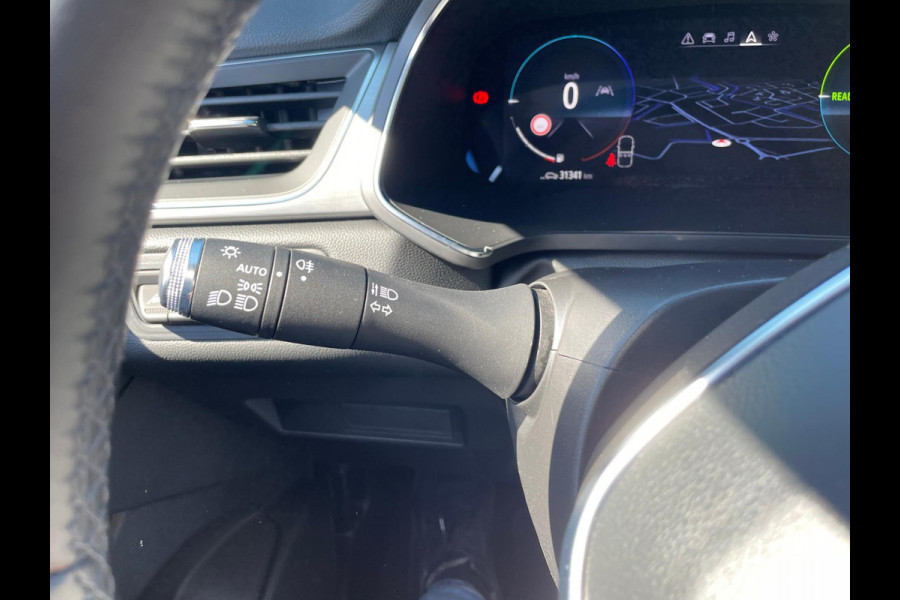 Renault Captur 1.6 E-Tech Plug-in Hybrid 160 Intens Groot Navi / LM velgen / Clima / Full LED