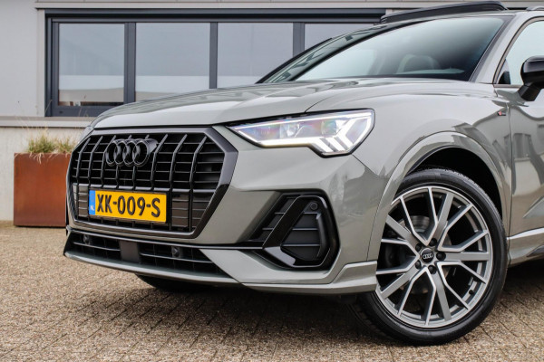 Audi Q3 35 TFSI 1.5 TFSI S Line Pro Line S 150pk S-Tronic 1e Eig|Panoramadak|Virtual Cockpit|LED Matrix|Leder|ACC|B&O|20inch|Black