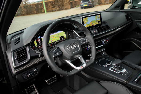 Audi SQ5 3.0TFSI Q5 Quattro S-Line 354pk Automaat! 1e Eig|NL|DLR|Luchtvering|Kuipstoelen|Panoramadak|Virtual Cockpit|Black|Carbon