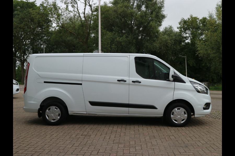 Ford Transit Custom 300 2.0 130pk L2H1 Trend * Premium Driver Ass. Pack * Navi * BLIS * Betimmering * Ford Protect 4 jaar / 100.000 km