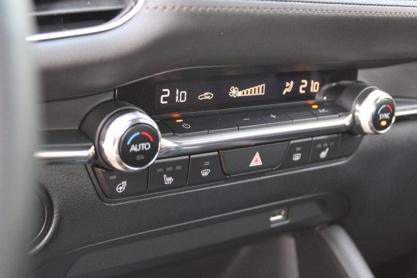 Mazda 3 2.0 E-SkyActiv-G 150 Aut Luxury Hybrid ActivSense
