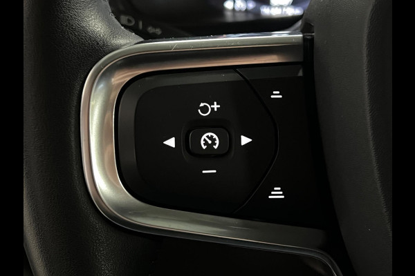 Volvo XC40 2.0 T4 Momentum | Trekhaak 1800KG | Navigatie | Cruise & Climate c. | LED | Stoelverwarming