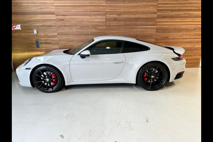 Porsche 911 992 Carrera S | Krijt | Matrix PDLS+ | Exclusive Design achterlichten | SportChrono | Alcantara | Bose | Sportuitlaat