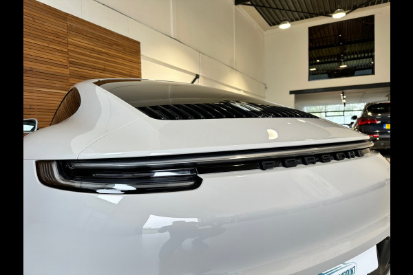 Porsche 911 992 Carrera S | Krijt | Matrix PDLS+ | Exclusive Design achterlichten | SportChrono | Alcantara | Bose | Sportuitlaat