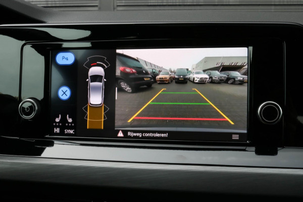 Volkswagen Golf 8 1.5 eTSI Style Pano Sfeerverlichting Apple Carplay