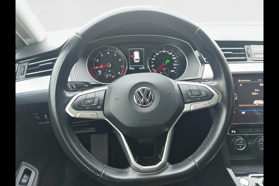 Volkswagen Passat Variant 1.5 TSI Comfort Business New Model,Navigatie,ACC,parkeersensoren