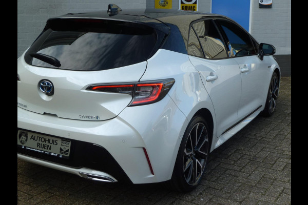 Toyota Corolla 2.0 Hybrid 184PK Executive Bi-Tone|Navi|Head-Up|Sportstoel|Adaptive-Cruise|Lane-Assist|JBL|Leder/Alcantara