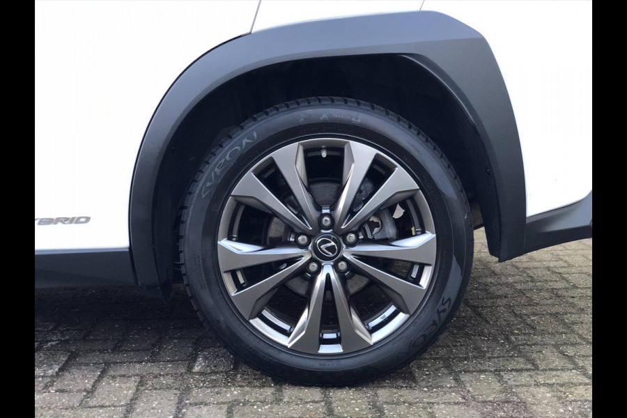 Lexus UX 250h AWD F Sport Premium | Leer, Geheugenfunctie, 360 Camera, Stoelventilatie, Stuurverwarming, Dodehoekherkenning, HUD, Uniek!