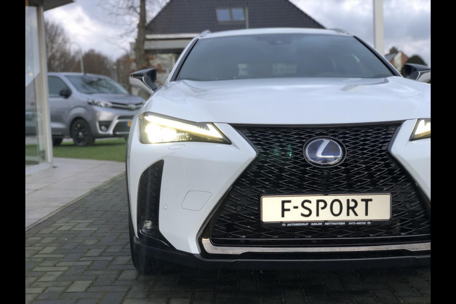 Lexus UX 250h AWD F Sport Premium | Leer, Geheugenfunctie, 360 Camera, Stoelventilatie, Stuurverwarming, Dodehoekherkenning, HUD, Uniek!