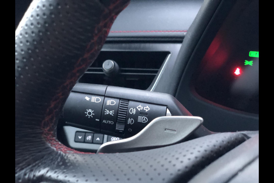Lexus UX 250h AWD F Sport Premium | Leer, Geheugenfunctie, 360 Camera, Stoelventilatie, Stuurverwarming, Dodehoekherkenning, HUD, Uniek!
