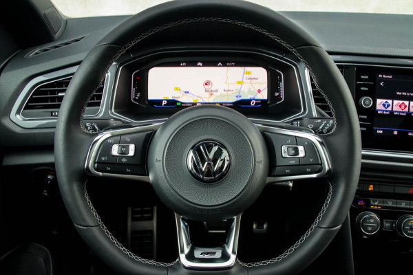 Volkswagen T-Roc 1.5 TSI Sport Business R 150pk DSG! Panoramadak|Virtual Cockpit|LED Plus|NAVI|ACC|Lane+Side|Camera|Black|Trekhaak