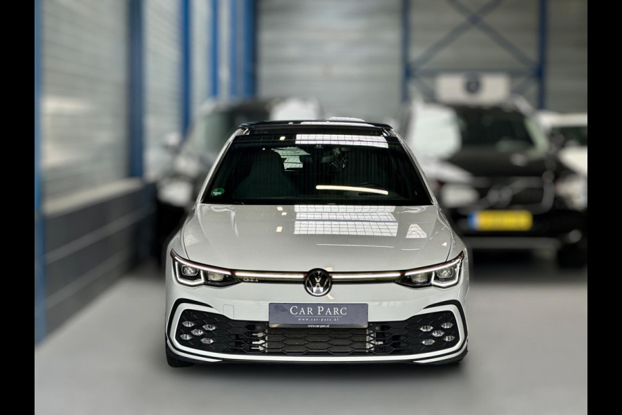 Volkswagen Golf 2.0 TSI GTI 245PK BTW/LED+IQ/VIRTUAL/PANO/HUD/ALCANTARA+S.VERWARMING/HARMAN/LMV/LINE/ACC/ECC/APK 06-'24!