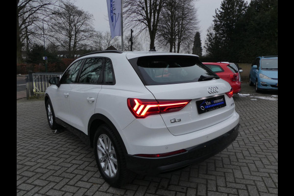 Audi Q3 1.5 35 TFSI 185PK Automaat Business Edition CarPlay|Keyless|Dodehoek|VirtualDash