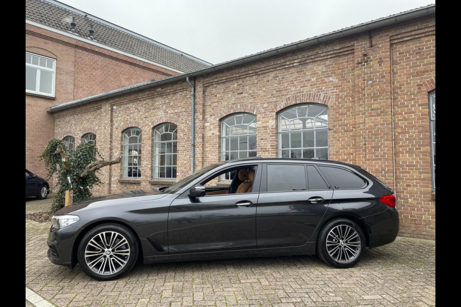 BMW 5 Serie Touring 520d High Executive Automaat 1e Eigenaar Panorama Leder Trekhaak