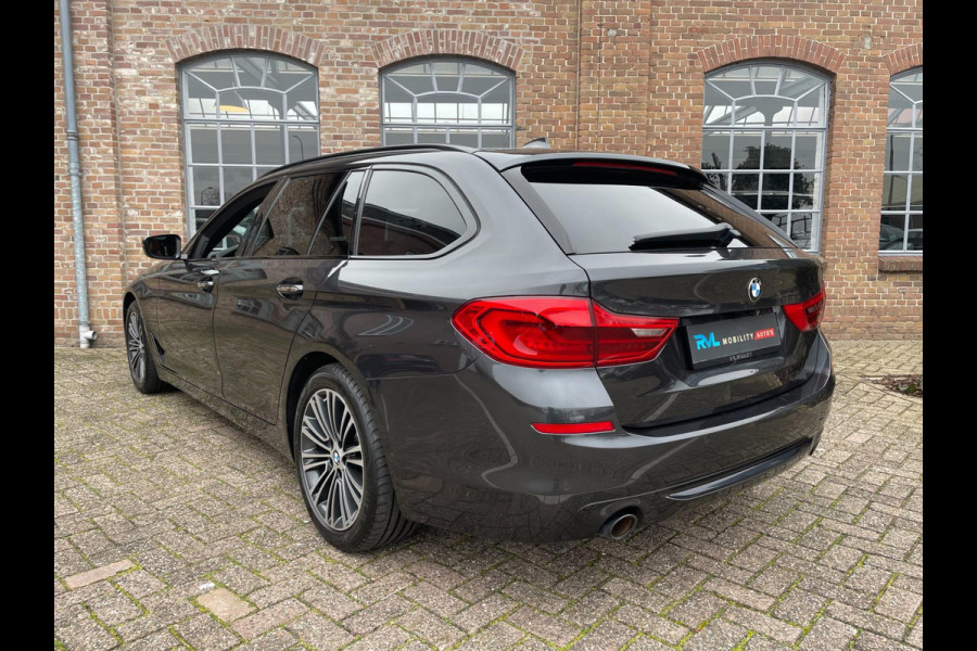 BMW 5 Serie Touring 520d High Executive Automaat 1e Eigenaar Panorama Leder Trekhaak