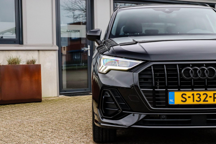 Audi Q3 35 TFSI 1.5 TFSI S Line Pro Line S 150pk S-Tronic! 1e|DLR|Virtual Cockpit|LED Matrix|Leder elektrisch|Keyless|Black|19inch