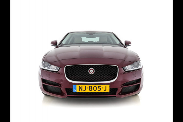 Jaguar XE 2.0 D Portfolio Premium-Business-Pack Aut. *VOLLEDER | NAVI-FULLMAP | BI-XENON | CAMERA | ECC | PDC | CRUISE | LANE-ASSIST*