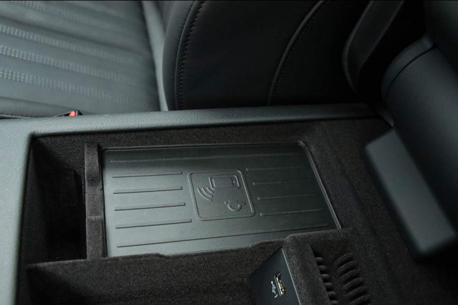 Audi A6 AVANT 2.0 TFSI Quattro S line Edition 252pk Automaat 1e Eig|DLR|Lederen sportstoelen|Panoramadak|LED Matrix|Black|Trekhaak