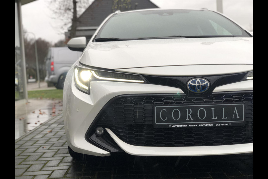 Toyota Corolla Touring Sports 2.0 Hybrid Style | Dodehoekherkenning, Parkeersensoren, Apple CarPlay/Android Auto, Stoel + Stuurverwarming, BTW