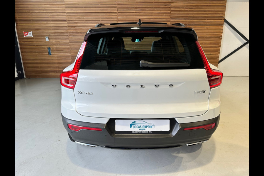 Volvo XC40 2.0 T5 250PK AWD R-Design | Panorama | Luxury-Line | Harman&Kardon | Trekhaak | Full-Option | 1ste eigenaar