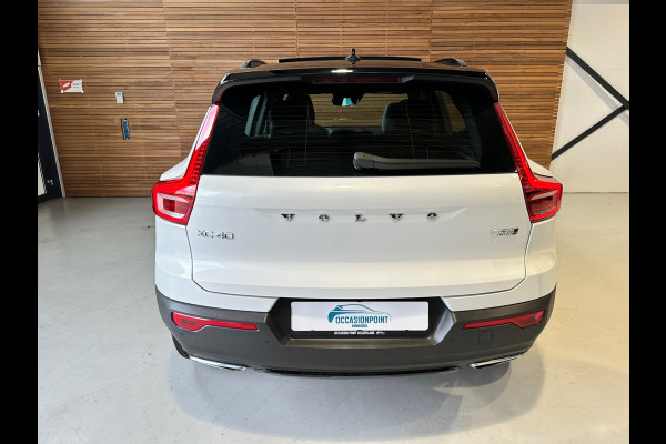 Volvo XC40 2.0 T5 250PK AWD R-Design | Panorama | Luxury-Line | Harman&Kardon | Trekhaak | Full-Option | 1ste eigenaar