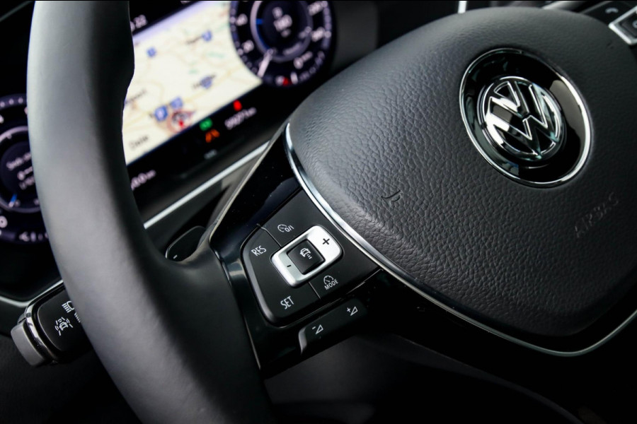 Volkswagen Tiguan 2.0TSI 4Motion Highline R-Line 180pk DSG! 1e Eig|DLR|Panoramadak|Virtual Cockpit|LED Plus|Camera|ACC|Lane|19inch