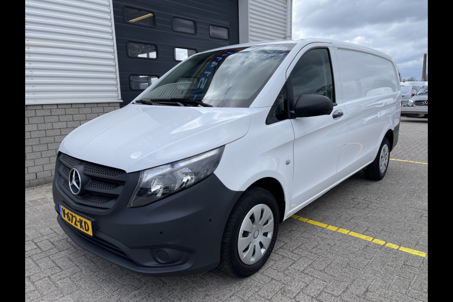 Mercedes-Benz Vito 111 CDI Functional Lang L2H1 / rijklaar € 19.950 ex btw / lease vanaf € 431 / airco / navigatie / achteruit rijcamera / parkeersensoren voor en achter !