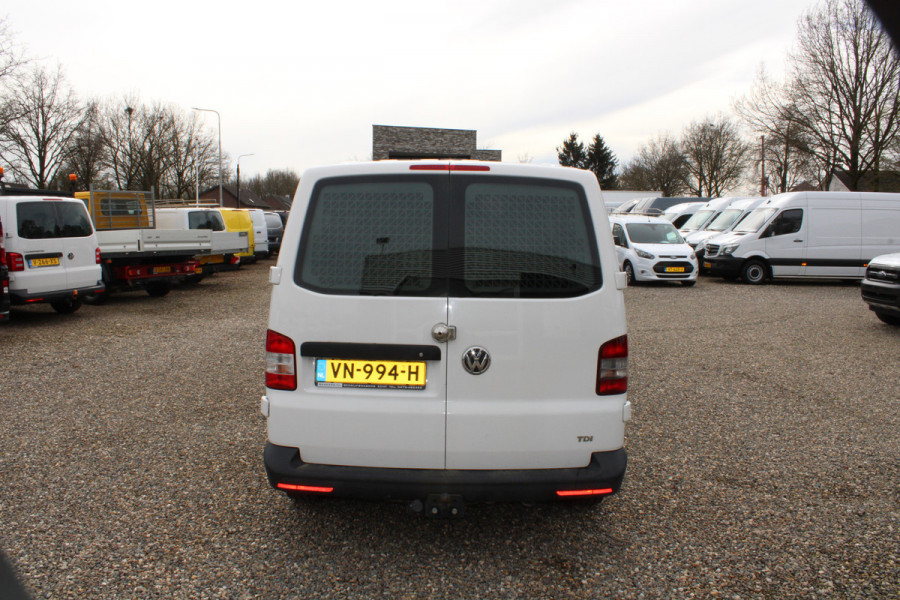 Volkswagen Transporter 2.0 TDI L1H1 Airco trekhaak 3-zits